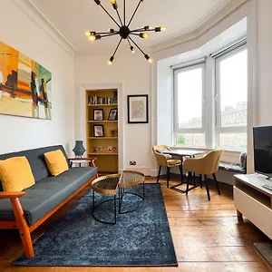 Bohemian 1br Flat In Abbeyhill Apartment